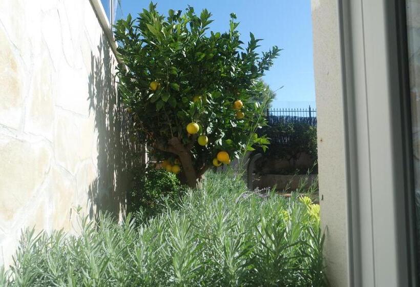 تختخواب و صبحانه Villa Perle De La Mer