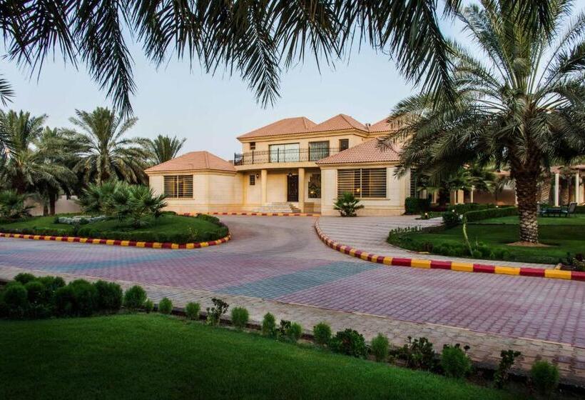 Boudl Al Nakheel