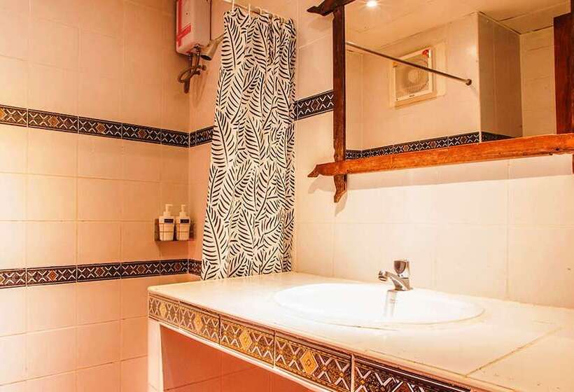A Hotel Budget
