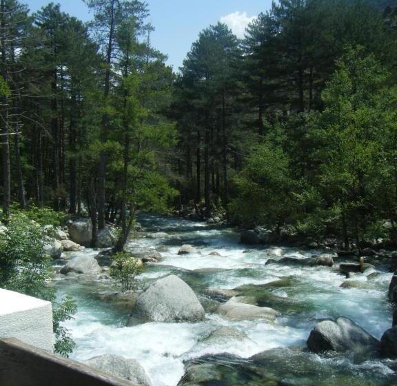 هتل Arena Restaurant Le Refuge