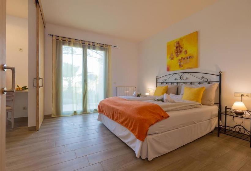 هتل Finca Alegria   Agroturismo Son Sampoli