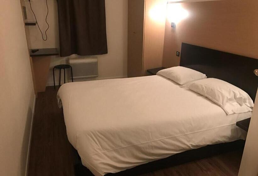 فندق Hôtel Akena Pierrelaye