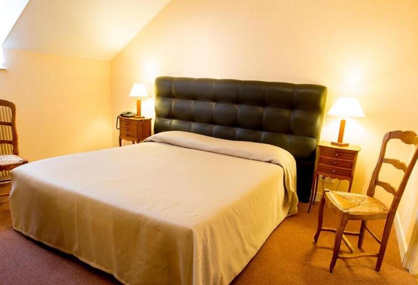 هتل La Villa Fleurie