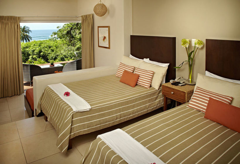 فندق Las Flores Resort
