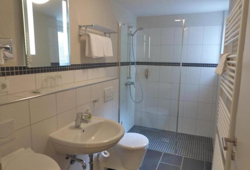 فندق Villa Waldfrieden   Design Trifft Budget