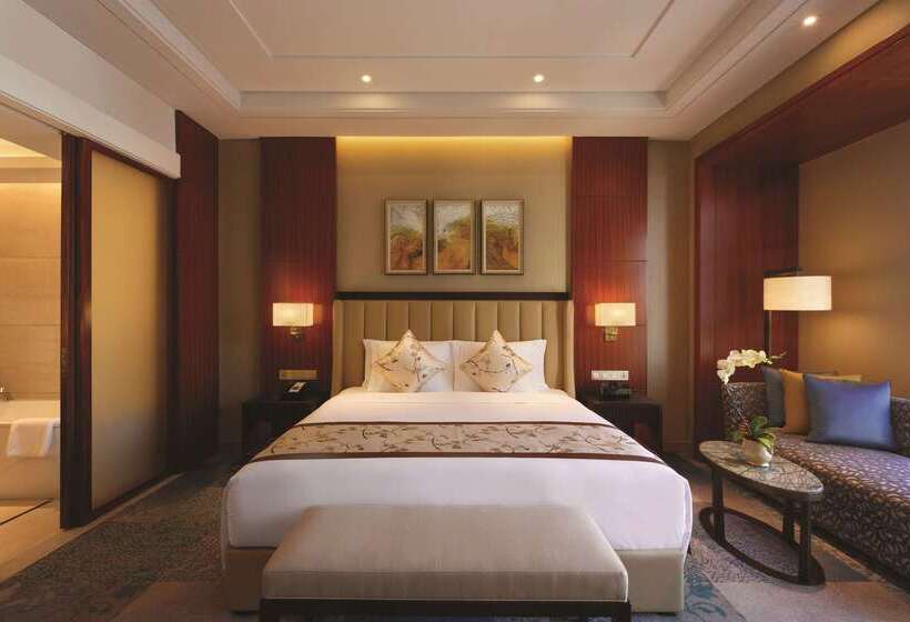 هتل Wyndham Urumqi North