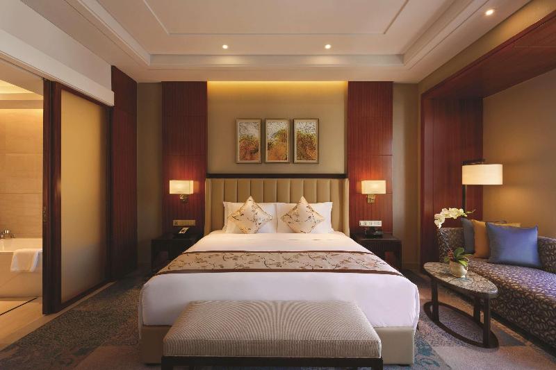 هتل Wyndham Urumqi North