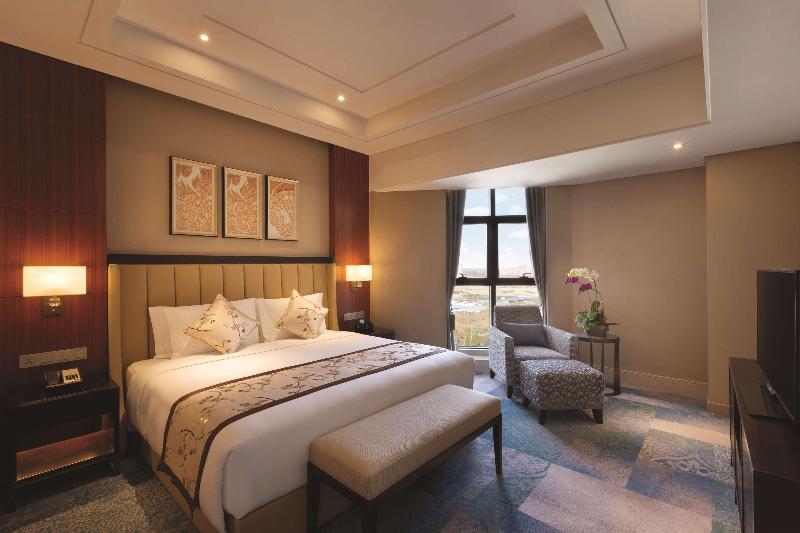 هتل Wyndham Urumqi North