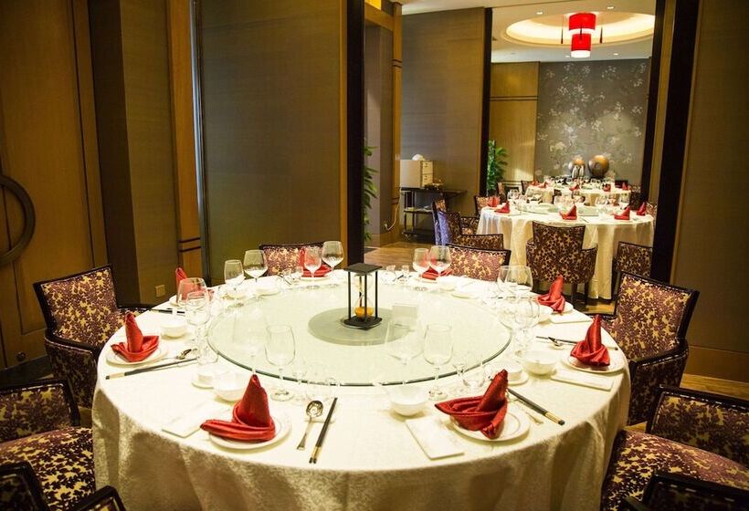 هتل Wyndham Urumqi North