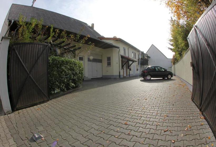 هتل Zum Löwen
