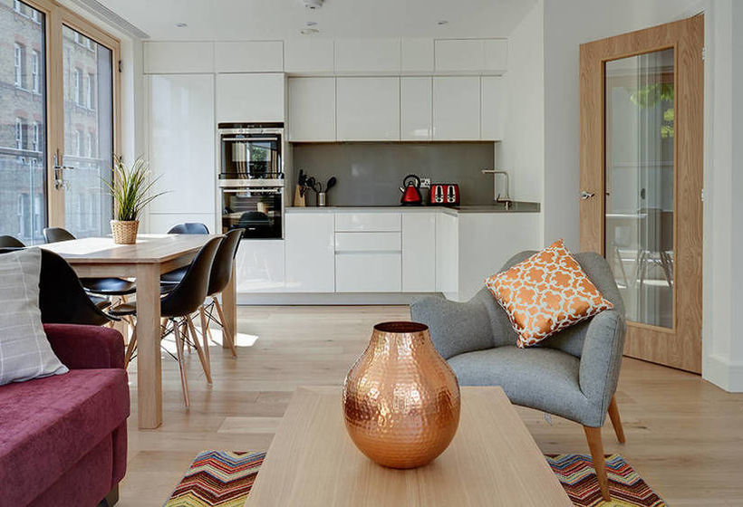 Lambeth North One