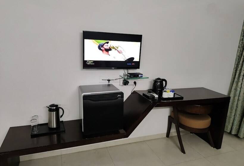 بنسيون Sapphero Resorts A Unit Of Shri Sai Hospitality