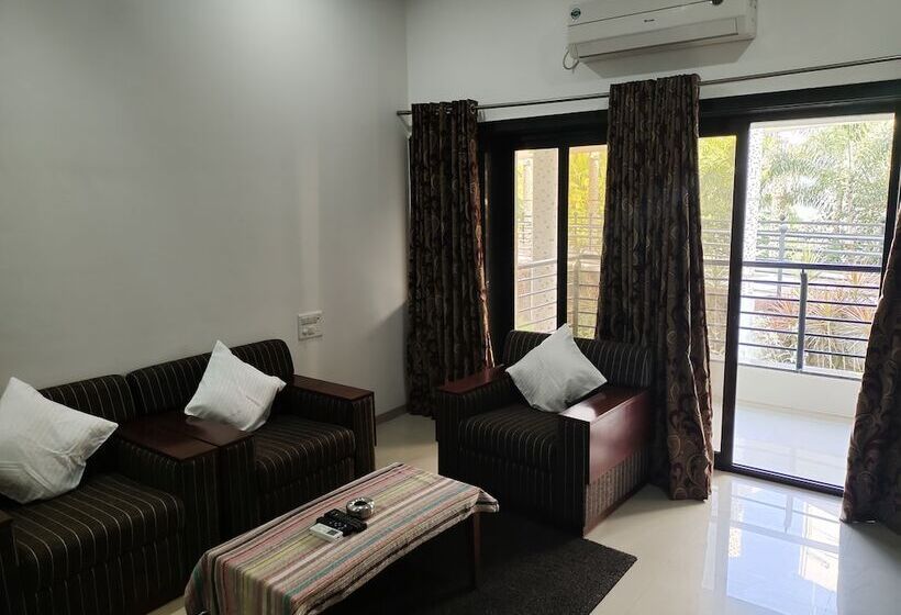 بنسيون Sapphero Resorts A Unit Of Shri Sai Hospitality