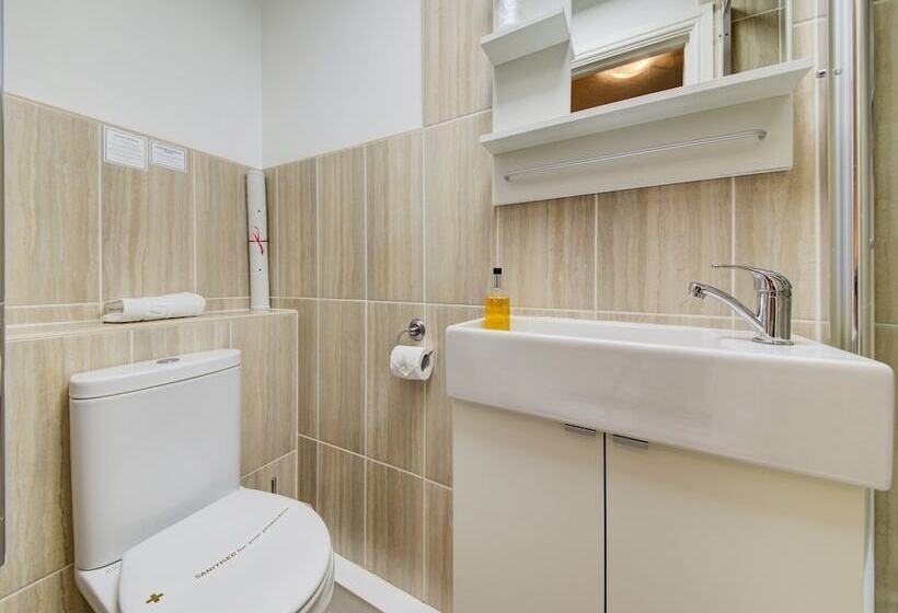 펜션 The Regents Guest House