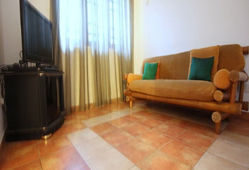 Пансион Colombo 07 Charming Home Stays