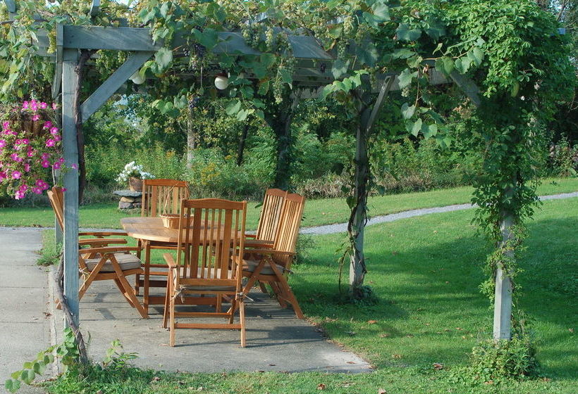 The Inn At Charlotte Bed And Breakfast