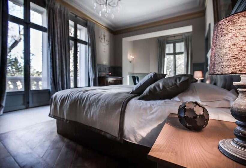 تختخواب و صبحانه Domaine De Biar