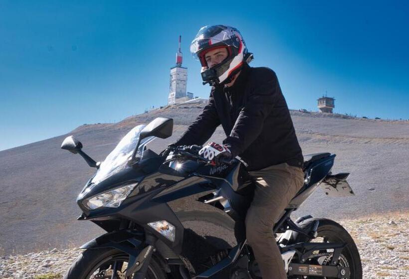 مبيت وإفطار La Bastide Au Ventoux