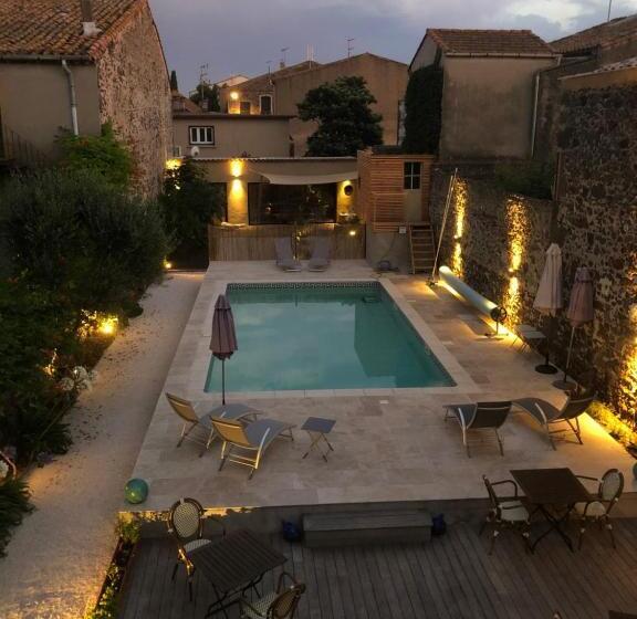 تختخواب و صبحانه La Casa Occitane