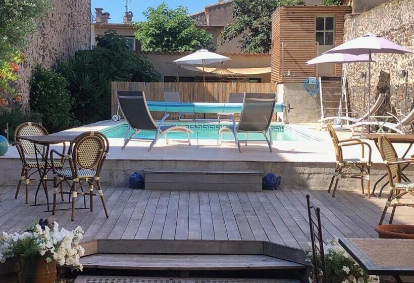 تختخواب و صبحانه La Casa Occitane