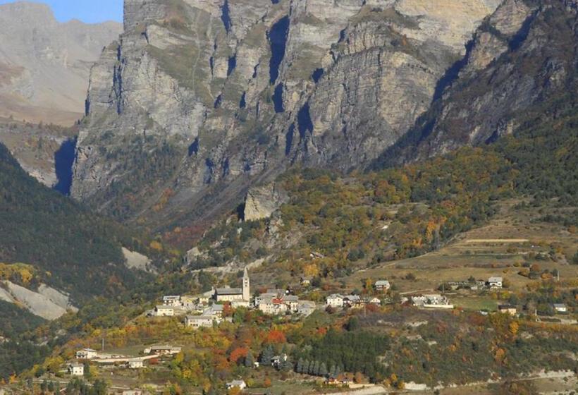 مبيت وإفطار La Ferme De Beauté