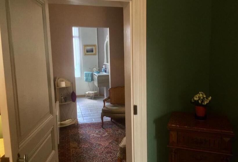 مبيت وإفطار La Villa Celine