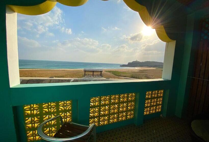 تختخواب و صبحانه The Domed Tile Bb