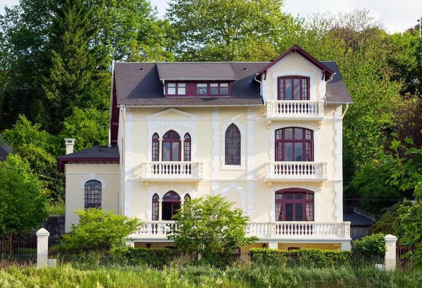 تختخواب و صبحانه Villa L'orante