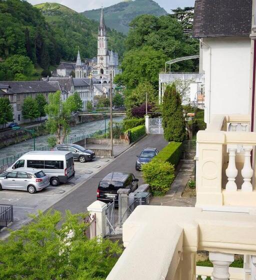 تختخواب و صبحانه Villa L'orante