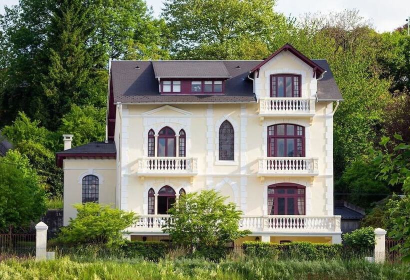 تختخواب و صبحانه Villa L'orante
