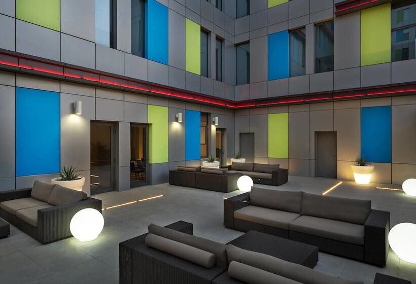 هتل Aloft Dhahran