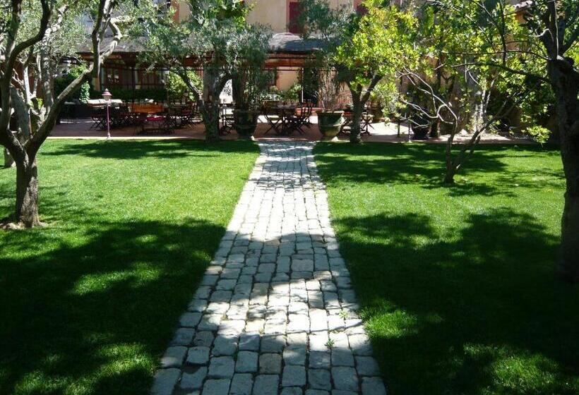 בית מלון כפרי Auberge De Correns