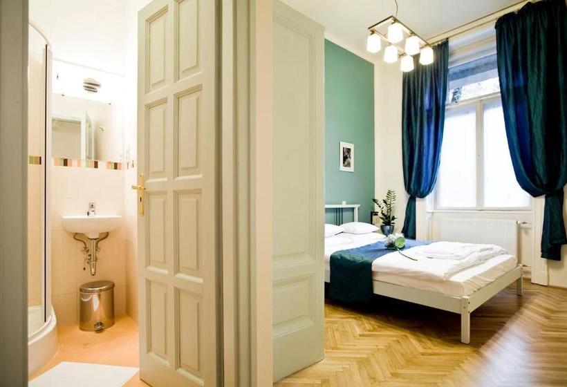 Fotos del hotel Budapest Rooms Bed And Breakfast:  4