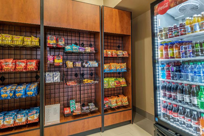 فندق Comfort Suites University