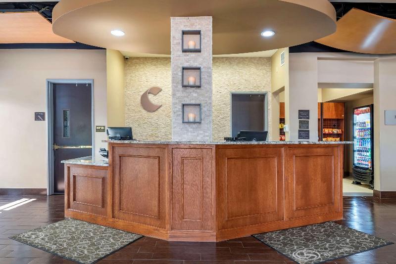 فندق Comfort Suites University