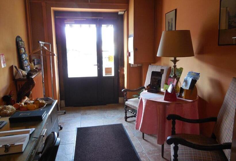 هتل Hôtel Le Lion D'or