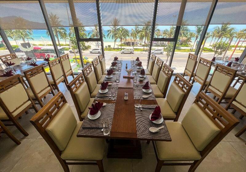 Fotos del hotel Serene Beach Danang  & Spa:  2