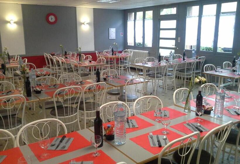 فندق Set A Table