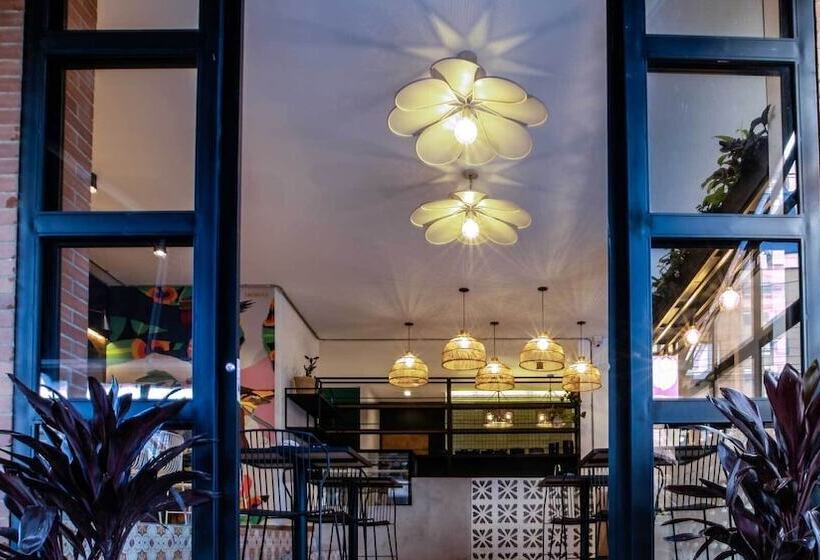 هتل 103 Wonderful House