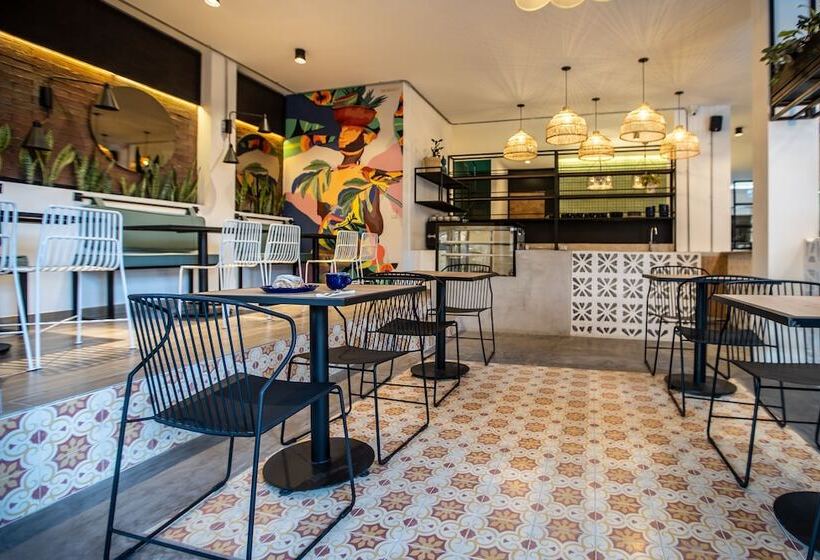 هتل 103 Wonderful House