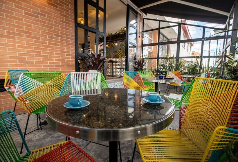 هتل 103 Wonderful House