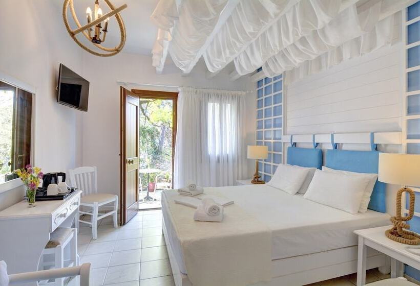 هتل Agnadi   Horefto