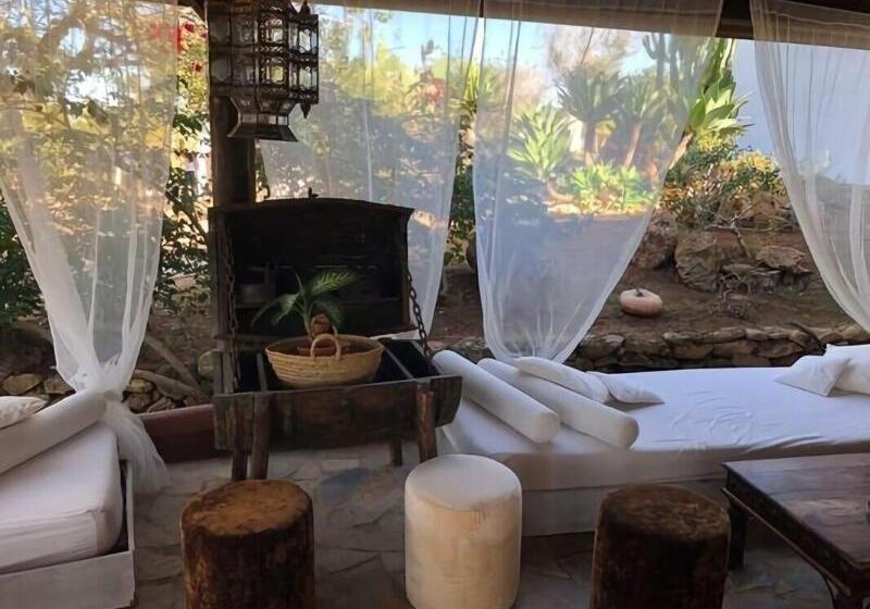 هتل Agroturismo Can Marquet   Adults Only
