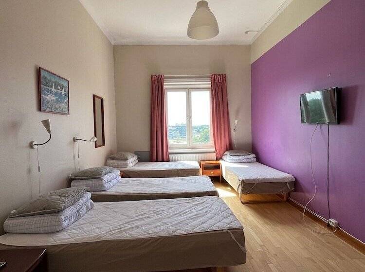 هتل Carlstad Sport Hostel