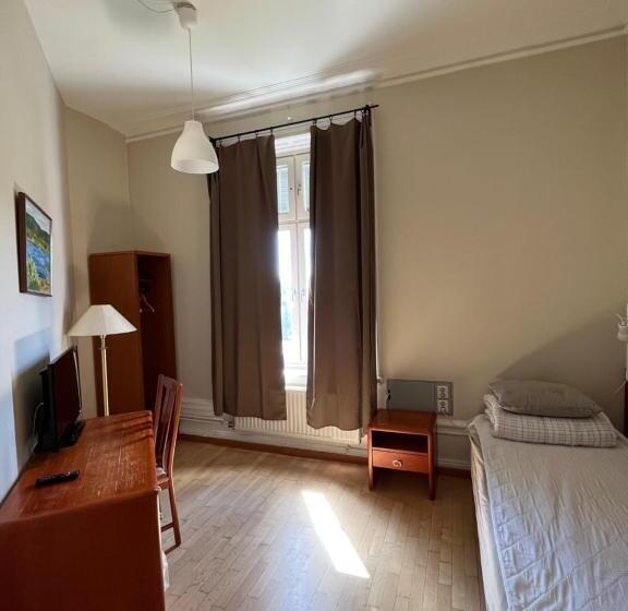 هتل Carlstad Sport Hostel