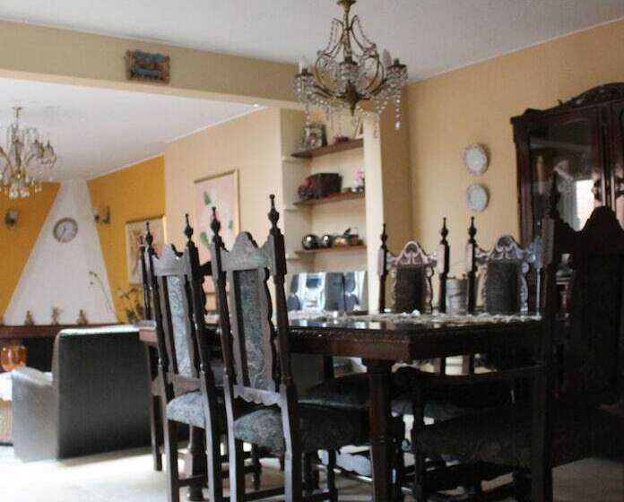 هتل Casa Posada Amelia