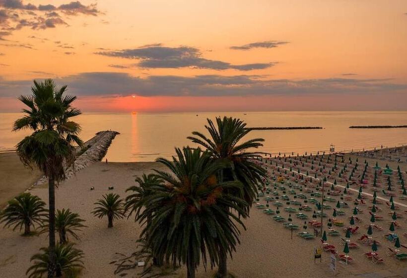 هتل Centro Vacanze Domus M.g
