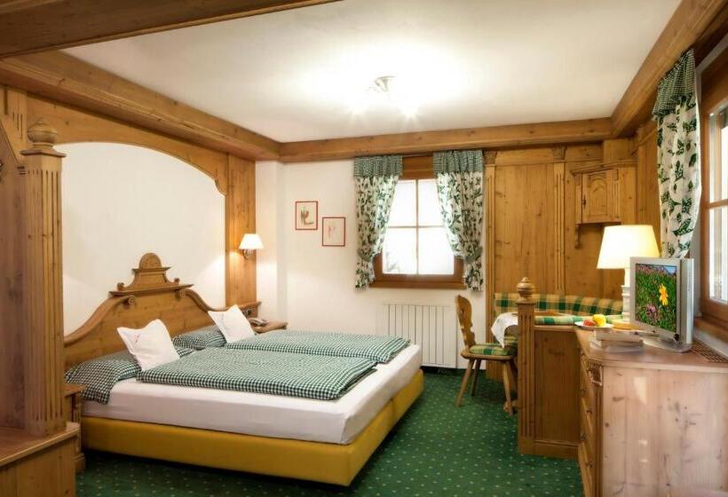 هتل Chalet Barbara