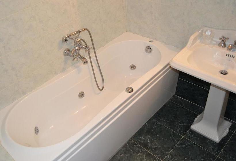 Отель Charming Villa Marcialla