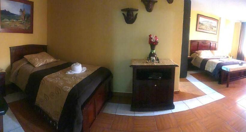 فندق Hostal Jora Continental